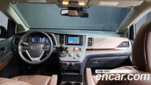 Toyota Sienna 3.5 AWD 2020 года из Южной Кореи