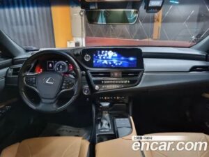 Lexus ES Luxury 2022 года из Южной Кореи