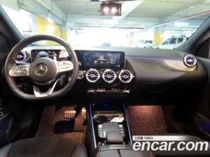 Mercedes-Benz GLA-Class GLA250 4MATIC 2020 года из Южной Кореи