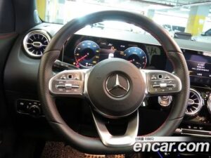 Mercedes-Benz GLA-Class GLA250 4MATIC 2020 года из Южной Кореи