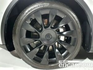 Tesla Model Y LONG RANGE 2021 года из Южной Кореи