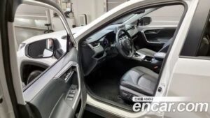 Toyota RAV4 2.5 2WD HYBRID 2020 года из Южной Кореи