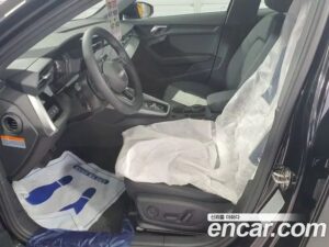 Audi A3 40 TFSI 2023 года из Южной Кореи
