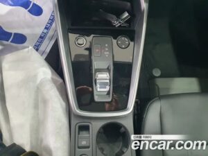 Audi A3 40 TFSI 2023 года из Южной Кореи