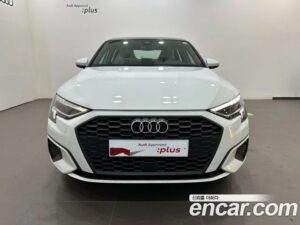 Audi A3 40 TFSI 2023 года из Южной Кореи