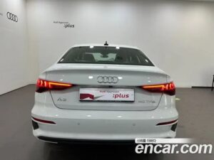 Audi A3 40 TFSI 2023 года из Южной Кореи
