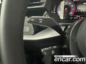 Audi A3 40 TFSI 2023 года из Южной Кореи