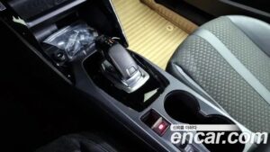 Peugeot 2008 1.5 BlueHDi ALLURE 2021 года из Южной Кореи