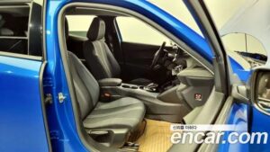 Peugeot 2008 1.5 BlueHDi ALLURE 2021 года из Южной Кореи