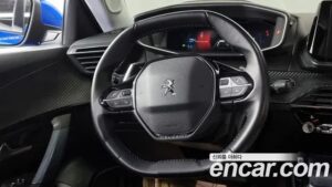 Peugeot 2008 1.5 BlueHDi ALLURE 2021 года из Южной Кореи