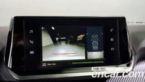 Peugeot 2008 1.5 BlueHDi ALLURE 2021 года из Южной Кореи