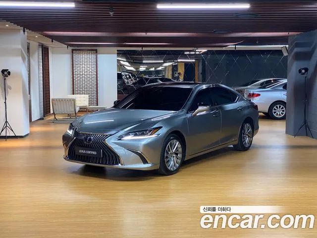Lexus ES Executive 2021 года из Кореи