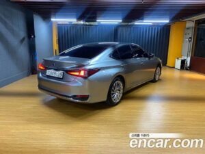 Lexus ES Executive 2021 года из Южной Кореи
