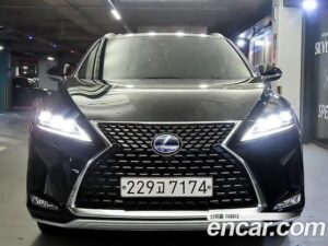 Lexus RX Executive 2021 года из Южной Кореи