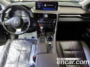 Lexus RX Executive 2021 года из Южной Кореи