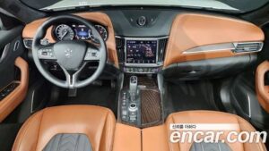 Maserati Levante 3.0 AWD GranLusso 2021 года из Южной Кореи
