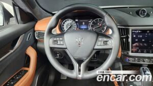 Maserati Levante 3.0 AWD GranLusso 2021 года из Южной Кореи