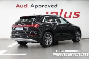 Audi e-tron 55 4WD 2022 года из Южной Кореи