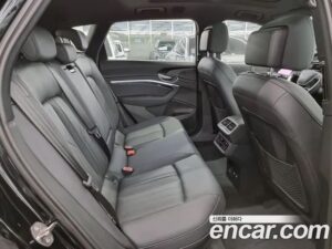 Audi e-tron 55 4WD 2022 года из Южной Кореи