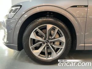Audi e-tron 55 4WD Sportback 2022 года из Южной Кореи