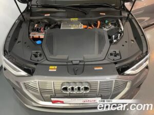 Audi e-tron 55 4WD Sportback 2022 года из Южной Кореи