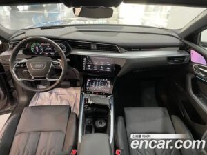 Audi e-tron 55 4WD Sportback 2022 года из Южной Кореи