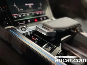 Audi e-tron 55 4WD Sportback 2022 года из Южной Кореи