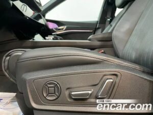 Audi e-tron 55 4WD Sportback 2022 года из Южной Кореи