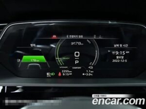 Audi e-tron 55 4WD 2022 года из Южной Кореи