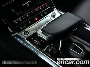 Audi e-tron 55 4WD 2022 года из Южной Кореи