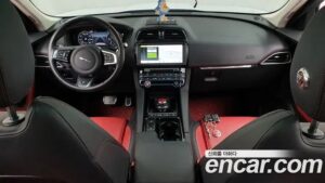 Jaguar F-PACE 20d R-Sport 2019 года из Южной Кореи