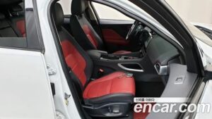Jaguar F-PACE 20d R-Sport 2019 года из Южной Кореи