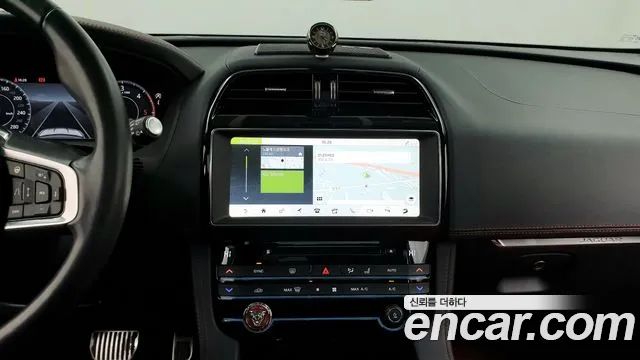 33946879_019.jpg Jaguar F-PACE 20d R-Sport 2019 года из Южной Кореи