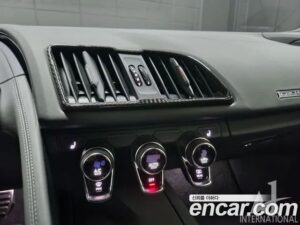 Audi R8 5.2 V10 Performance Coupe 2022 года из Южной Кореи