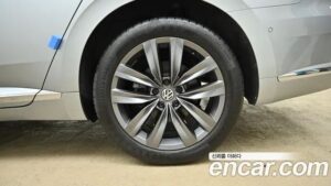 Volkswagen Arteon 2.0 TDI Premium 2020 года из Южной Кореи