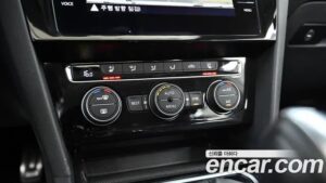 Volkswagen Arteon 2.0 TDI Premium 2020 года из Южной Кореи