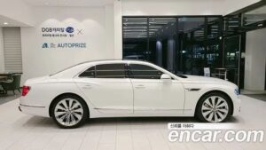 Bentley Flying Spur 4.0 2022 года из Южной Кореи