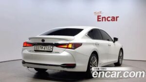 Lexus ES Executive 2022 года из Южной Кореи