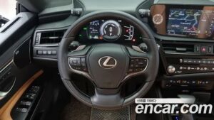 Lexus ES Executive 2022 года из Южной Кореи