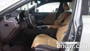 Lexus ES Executive 2021 года из Южной Кореи