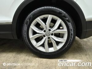 Volkswagen Tiguan 2.0 TDI Premium 2020 года из Южной Кореи