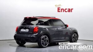 Mini Cooper JCW 2019 года из Южной Кореи