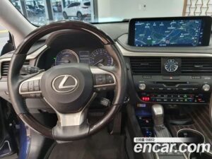 Lexus RX Executive 2021 года из Южной Кореи