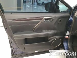 Lexus RX Executive 2021 года из Южной Кореи