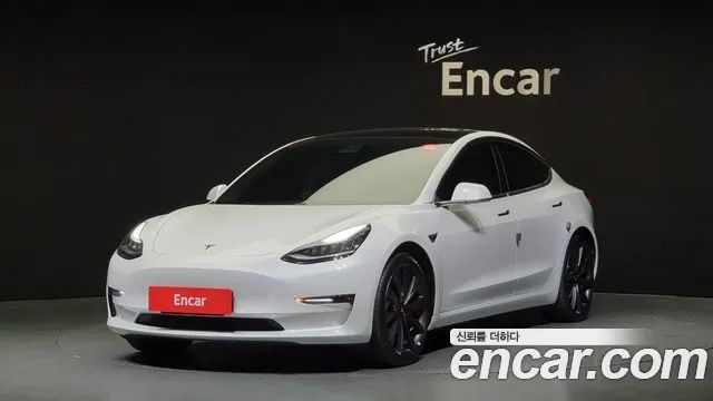 Tesla Model 3 Performance 2020 года из Кореи