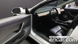 Tesla Model 3 Performance 2020 года из Южной Кореи