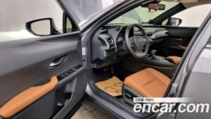 Lexus UX 2.0 2WD 2021 года из Южной Кореи