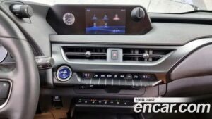 Lexus UX 2.0 2WD 2021 года из Южной Кореи