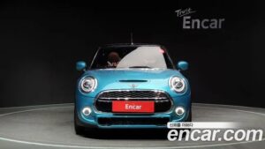 Mini Cooper Convertible DEFAULT 2020 года из Южной Кореи