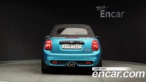 Mini Cooper Convertible DEFAULT 2020 года из Южной Кореи